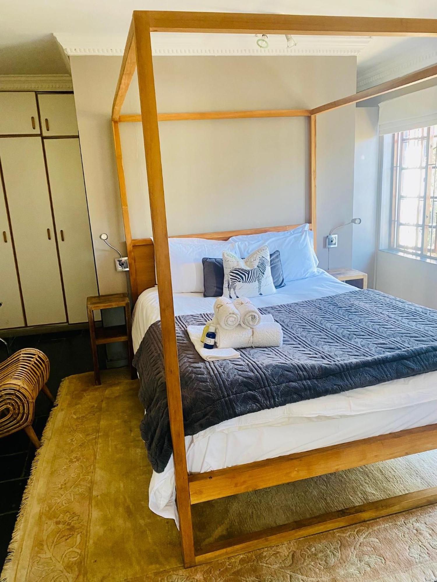 Boord Guest House สเตลเลนบอช ภายนอก รูปภาพ
