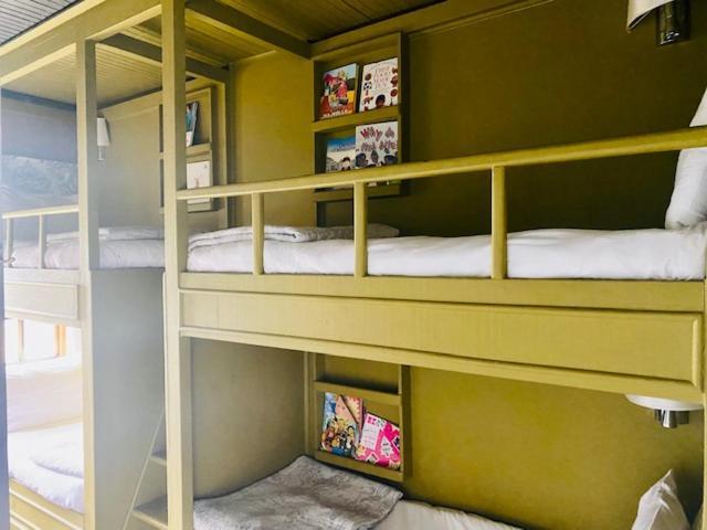 Boord Guest House สเตลเลนบอช ภายนอก รูปภาพ